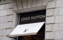 ep archivo   la entrada de la tienda de louis vuitton del paseo de grcia de barcelona