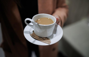 ep archivo   un cafe durante un encuentro