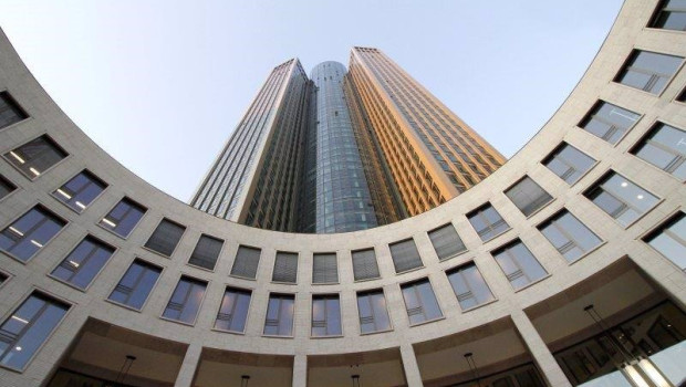 ep archivo   una de las torres construidas por hochtief en frankfurt