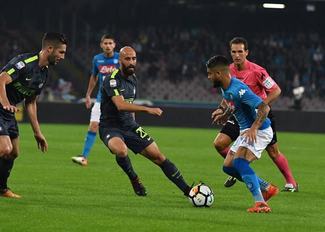Borja Valero, con el Inter, en el partido ante el Nápoles | NAPOLI SSC ep borja valero coninter enpartidonapoles