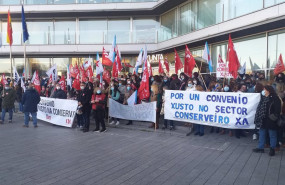 ep concentracion convocada por ccoo ugt y cig ante la delegacion territorial de la xunta en vigo en