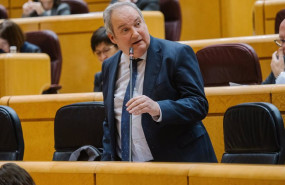 ep el ministro de industria y turismo jordi hereu en el pleno del senado