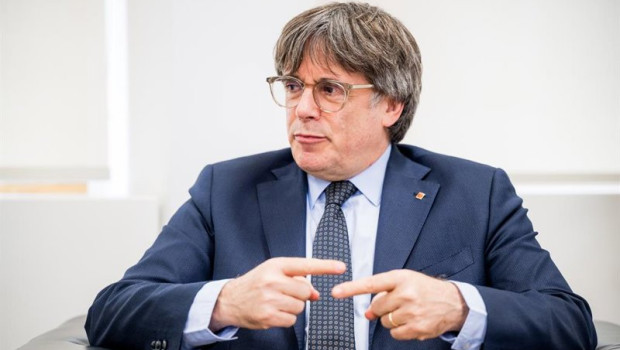 ep el presidente de junts per catalunya carles puigdemont durante una reunion con el presidente de