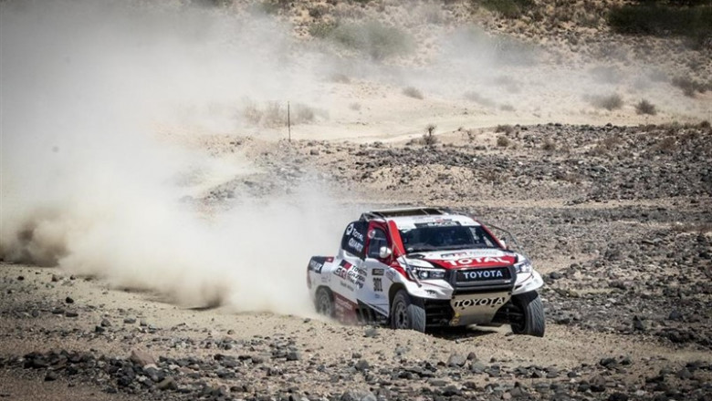 Fernando Alonso prueba el Toyota del Dakar | TOYOTA GAZOO RACIN - Archivo ep fernando alonso pruebatoyotadakar