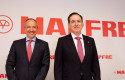 ep fernando mata director financiero izquierda y antonio huertas presidente de mapfre derecha