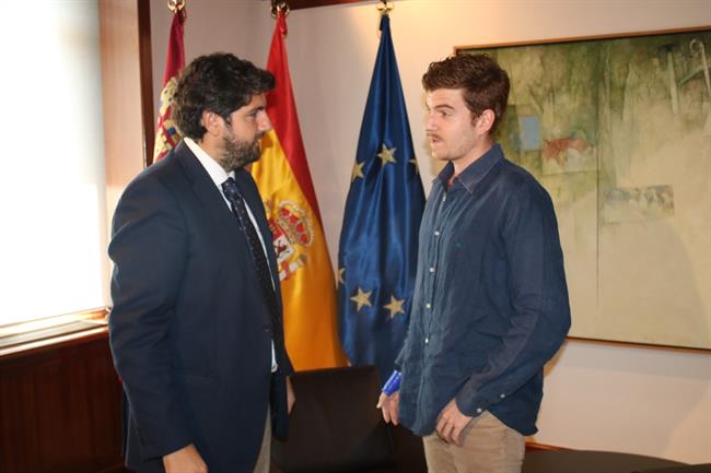 Fotonoticia/ López Miras Recibe En El Palacio De San Est Eban Al Murciano Alejan | REGIÓN DE MURCIA ep fotonoticia lopez miras recibepalaciosan est ebanmurciano alejan