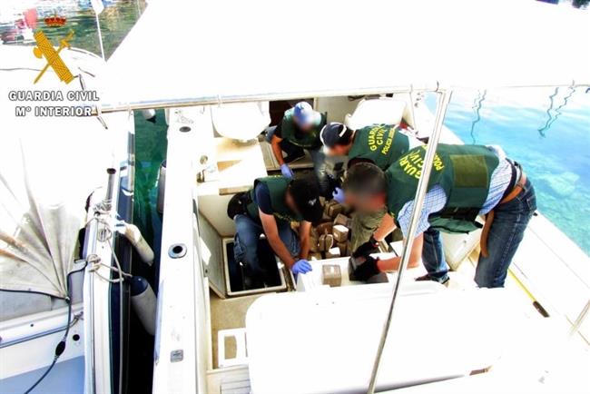 Hachís intervenido en embarcaciones de recreo en Almería | Europa Press/GuardiaCivil ep hachis intervenidoembarcacionesrecreoalmeria
