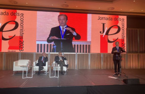 ep i d el delegado del gobierno carlos prieto el teniente de alcalde jordi valls y el decano del