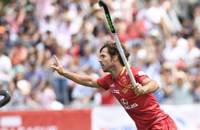 ep jugadorla seleccion espanolahockeyhierba pau quemada celebragol