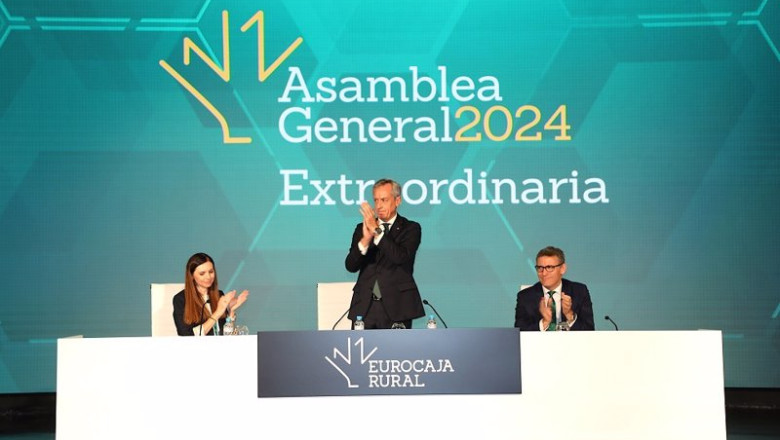 ep la asamblea general extraordinaria de eurocaja rural revalido en la tarde de ayer a javier lopez ep la asamblea general extraordinaria de eurocaja rural revalido en la tarde de ayer a javier lopez