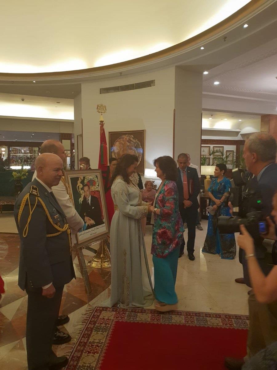 ep la embajadoramarruecosespana karima benyaich saludacarmen calvo