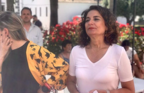 ep la ministra de hacienda y funcion publica maria jesus montero en su visita a cala huelva ep la ministra de hacienda y funcion publica maria jesus montero en su visita a cala huelva
