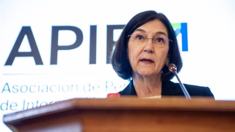 La presidenta de la CNMC, Cani Fernández, durante el XLI seminario de la APIE. | APIE ep la presidenta de la cnmc cani fernandez durante el xli seminario de la apie