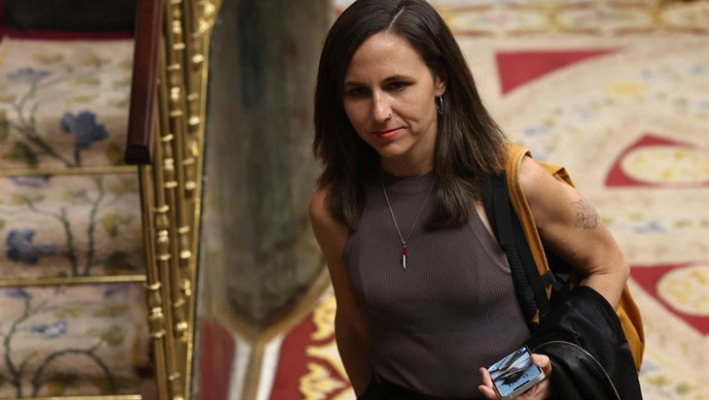 ep la secretaria de podemos ione belarra llega a una sesion de control al gobierno en el congreso de