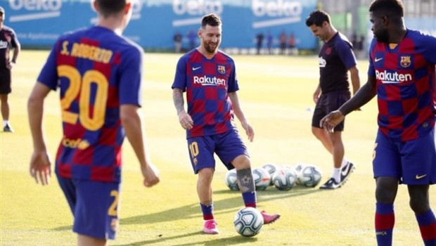 ep leo messi enentrenamientofc barcelona21agostoa sergi robertosamuel umtiti