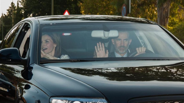 ep los reyes felipeletizia en coche