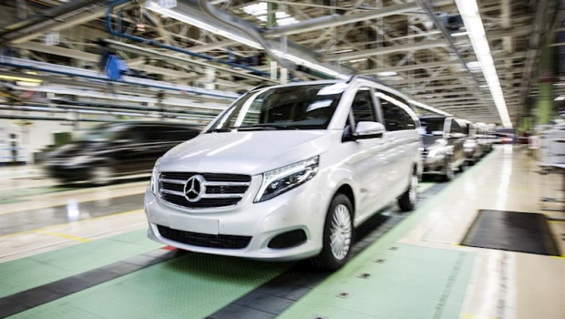 ep produccion del mercedes-benz clase v en la planta de mercedes-benz en vitoria