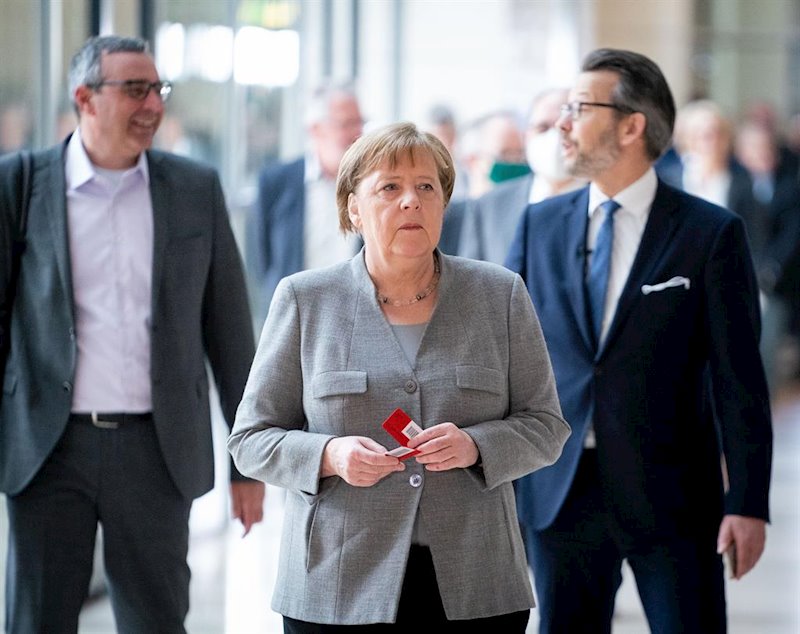 https://img2.s3wfg.com/web/img/images_uploaded/c/6/ep_angela_merkel_canciller_alemana.jpg