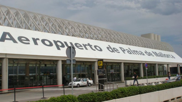 ep archivo cartel del aeropuerto de palma ep archivo cartel del aeropuerto de palma