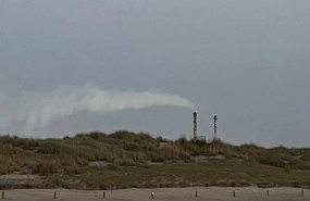 ep archivo   chimeneas de asturiana de zinc
