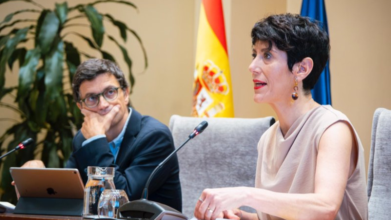 ep archivo   de izda a derecha el secretario de estado de seguridad social y pensiones borja suarez