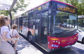 ep archivo   imagen de archivo de un autobus de la linea c1 de tussam que presta servicio a la isla