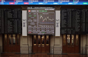 ep archivo   valores del ibex 35 en el palacio de la bolsa de madrid a 6 de septiembre de 2021 en