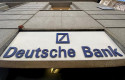 ep cartel de deutsche bank en una sucursal de madrid tras el incremento del 129 en la bolsa de