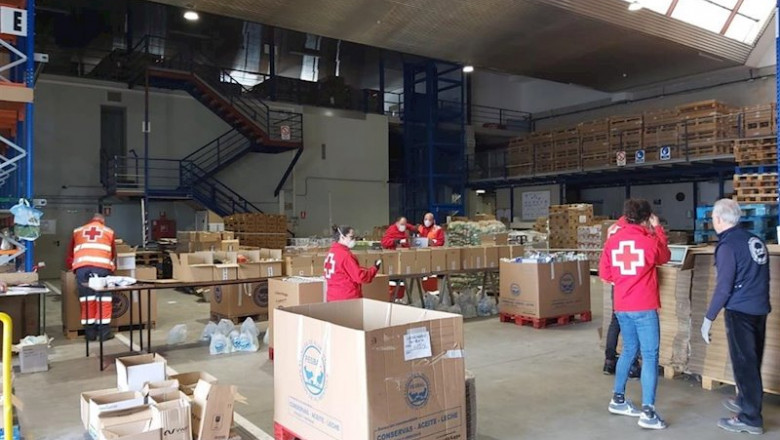 ep coronavirus- cruz roja y banco de alimentos de navarra ayudan a familias en necesidad con