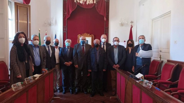 Firma de convenios con regantes en Cuevas del Almanzora, en Almería | SUBDELEGACIÓN ep firma de convenios con regantes en cuevas del almanzora en almeria