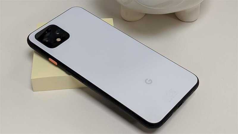 ep pixel 4 en color blanco