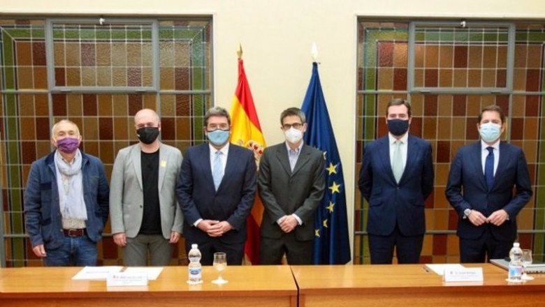 ep reunion entre el ministro de inclusion seguridad social y migraciones jose luis escriva y los ep reunion entre el ministro de inclusion seguridad social y migraciones jose luis escriva y los