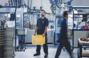 ep trabajadores en la fabrica de seinsa