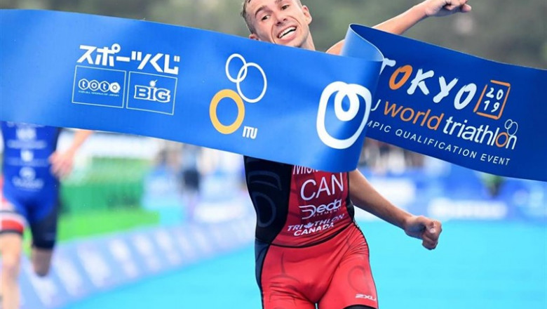 Tyler Mislawchuk se lleva el test olímpico de triatlón en Tokio | ITU MEDIA / DELLY CARR ep tyler mislawchukllevatest olimpicotriatlontokio