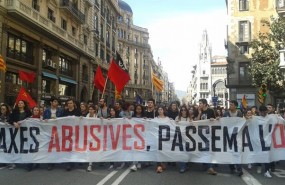 ep unos 4000 universitariosmanifiestanbarcelona