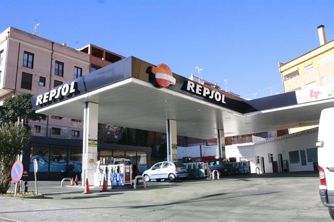 gasolinera repsol gasolina coches combustible diesel repostar