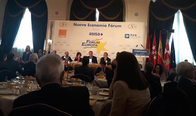 ep alcaldeleon intervieneun desayuno conferencia