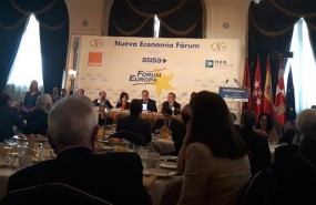ep alcaldeleon intervieneun desayuno conferencia