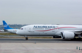 ep archivo   un avion de la aerolinea aeromexico