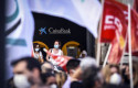 ep archivo   un grupo de empleados de caixabank protesta contra la entidad financiera por el ere el