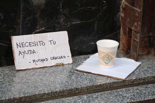 AYUDA, LIMOSNA, POBREZA, MENDIGO | EUROPA PRESS ep ayuda limosna pobreza mendigo