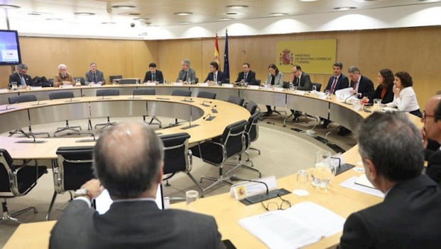 ep el ministro de agricultura pesca y alimentacion en funciones luis planas y la ministra de