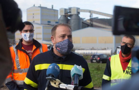 ep el presidente del comite de alcoa jose antonio zan interviene en una rueda de prensa convocada