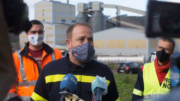 ep el presidente del comite de alcoa jose antonio zan interviene en una rueda de prensa convocada