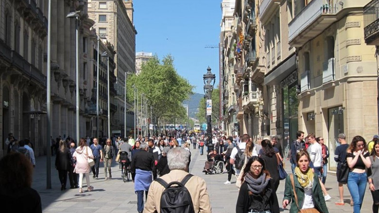 ep gente persona personas paseando paseo turistas turismo familia familias 20190405142503
