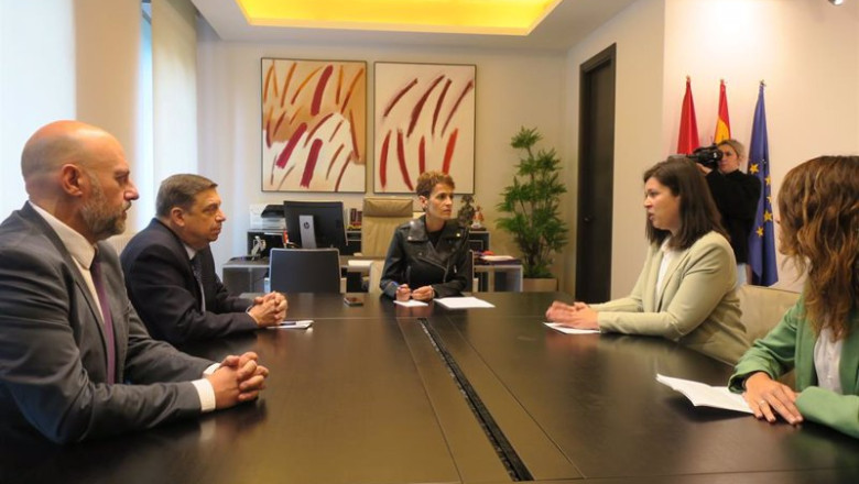 ep imagen del encuentro entre el ministro luis planas la presidenta chivite y ucan ep imagen del encuentro entre el ministro luis planas la presidenta chivite y ucan