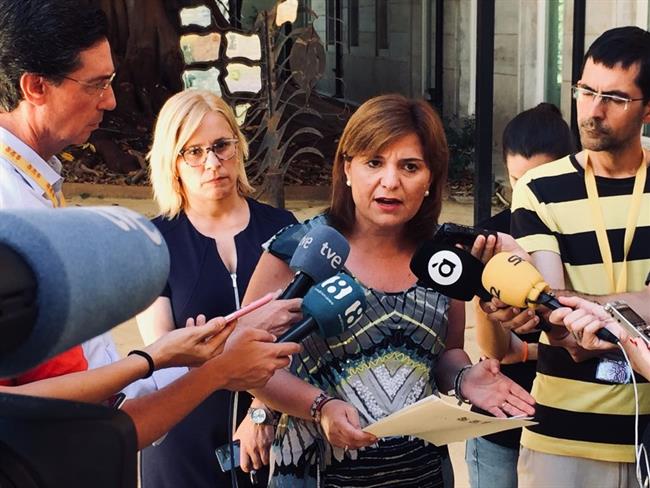 Isabel Bonig atiende a los medios | PPCV ep isabel bonig atiendelos medios