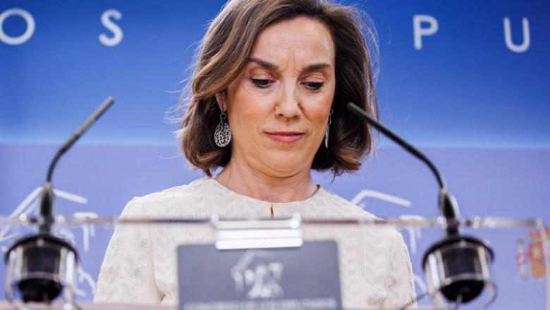 ep la secretaria general del partido popular y portavoz del partido cuca gamarra en una rueda de