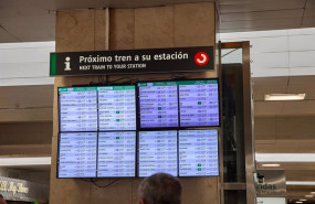 ep paneles de idas y llegadas de trenes en la estacion madrid chamartinclara campoamor ep paneles de idas y llegadas de trenes en la estacion madrid chamartinclara campoamor