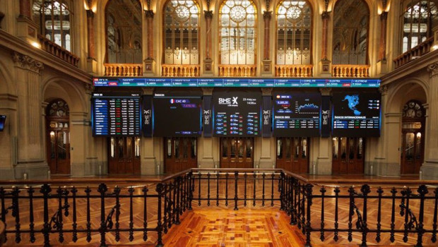 ep paneles del ibex 35 en el palacio de la bolsa a 23 de mayo de 2023 en madrid espana 20230526123902